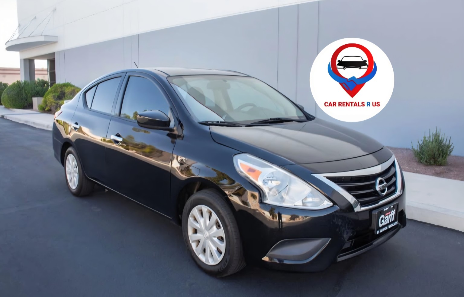 2019 NISSAN Versa photo 1